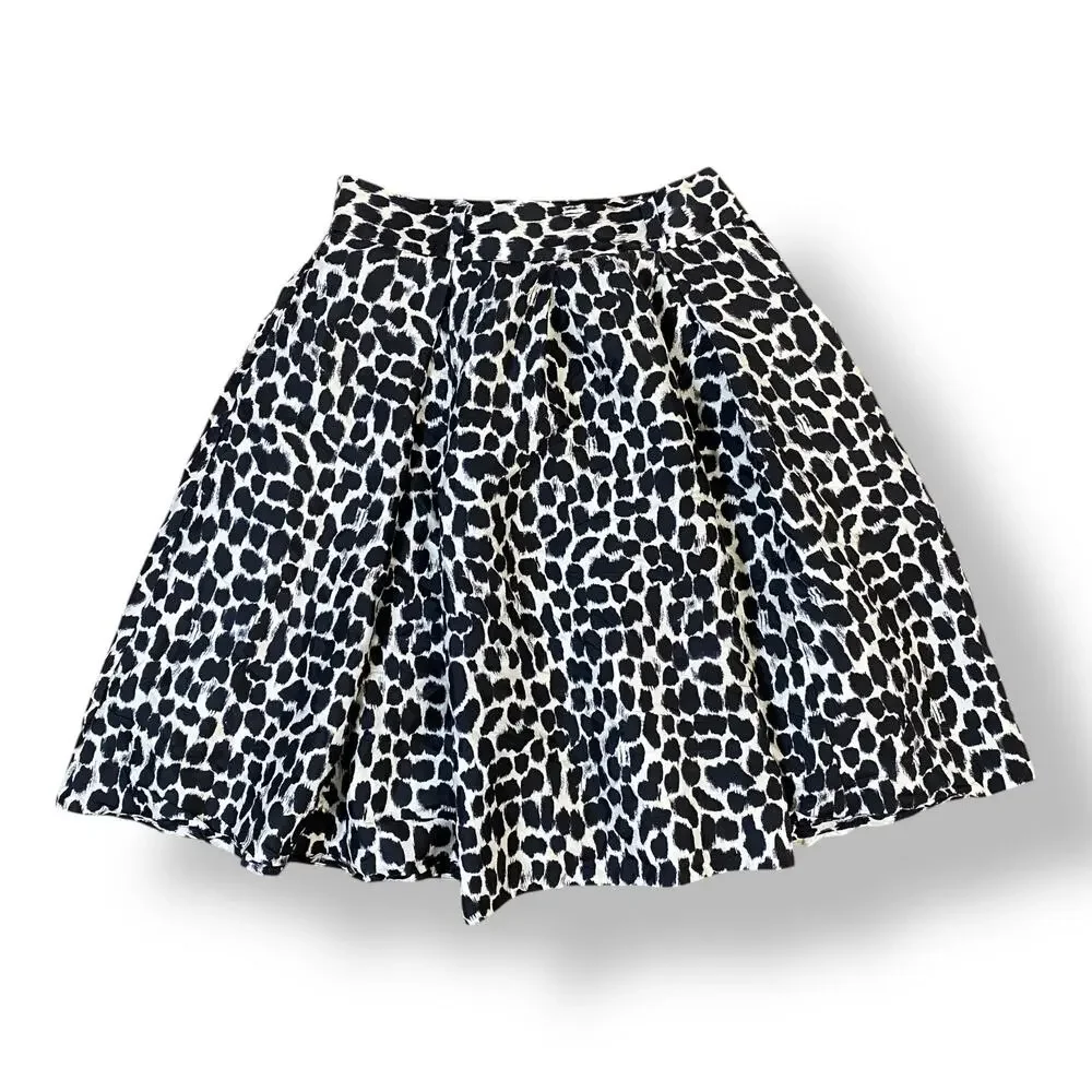 Kate Spade 100% Silk Cheetah Print Pleated Skirt Womens Size 8 Black White‎